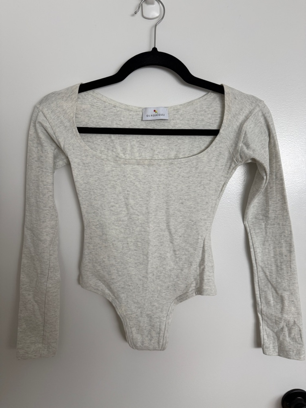 Gigi Rodriguez Heather Light Gray Long-Sleeve Scoop Neck Bodysuit
